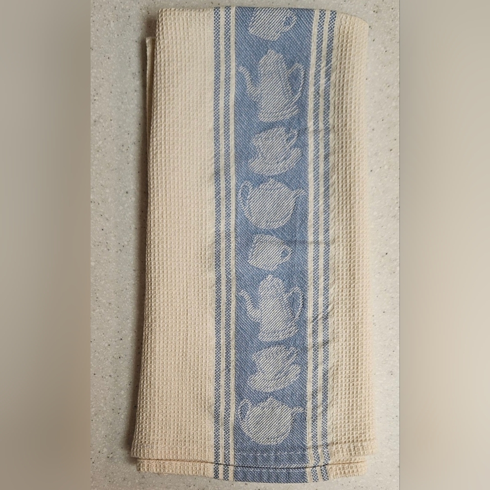 Vintage HomeTrends Teapot Dish Towel